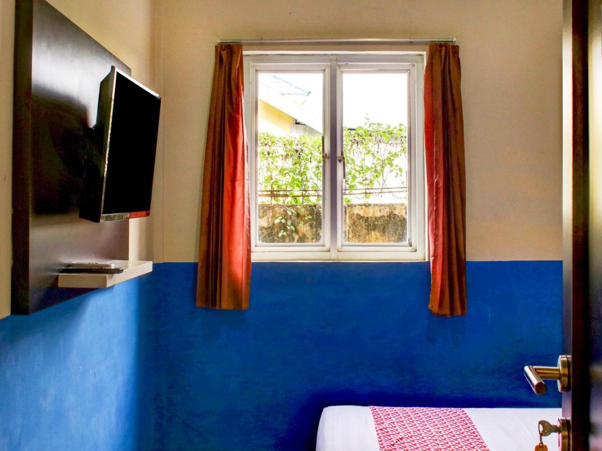 Sungai Lutus Oyo 90162 Remboelan Guest House المظهر الخارجي الصورة